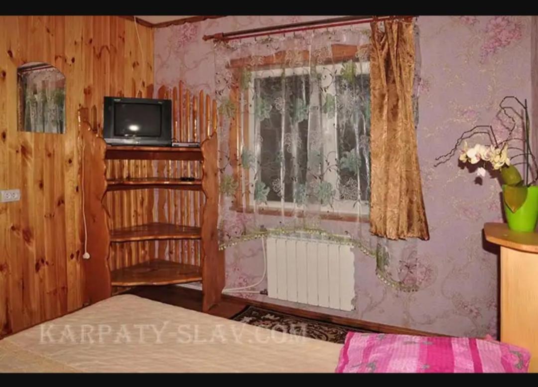 "Різьбярська Садиба" Slavske Exterior photo